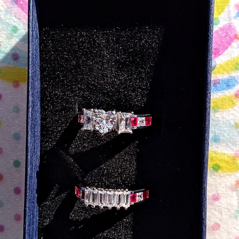 Pretty Ring Set - Picture 2 of 2